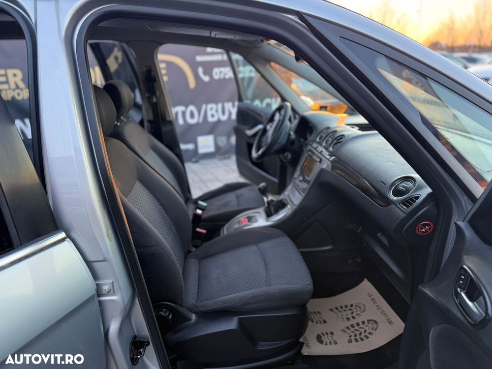 Ford S-Max 2.0 TDCi DPF Titanium - 9