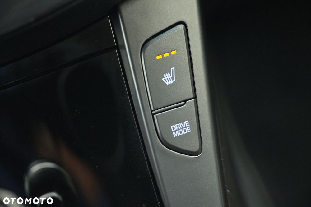 Hyundai i40 Kombi 1.7 CRDi DCT Premium - 35