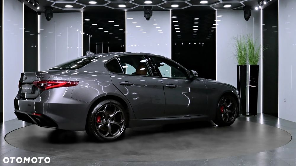 Alfa Romeo Giulia 2.0 Turbo Veloce Q4 - 11