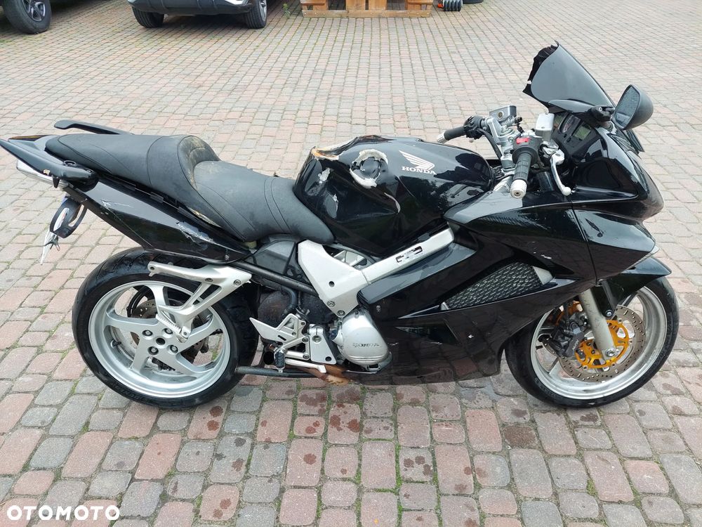 Honda VFR - 6