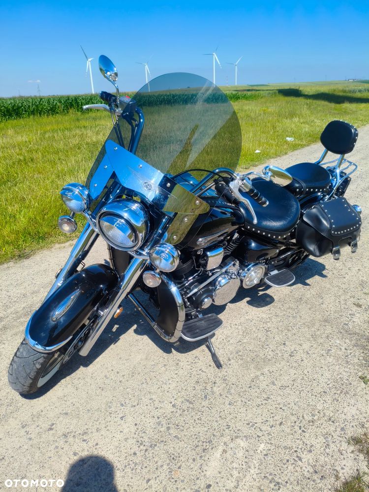 Yamaha Road Star - 2