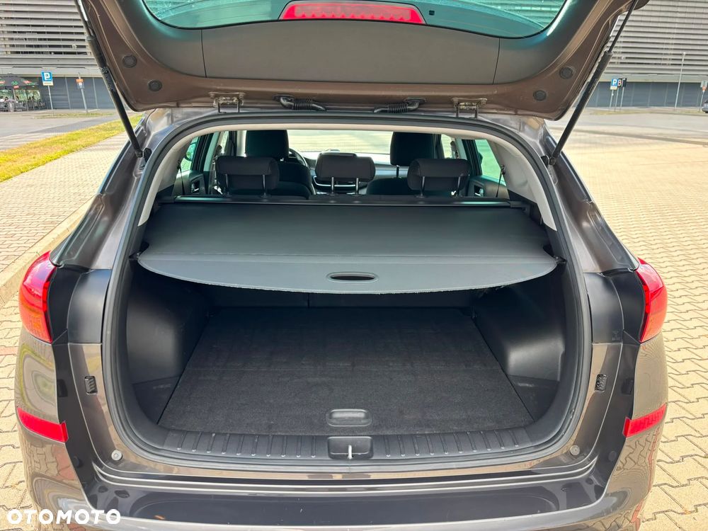 Hyundai Tucson blue 1.6 CRDi 2WD Pure - 13