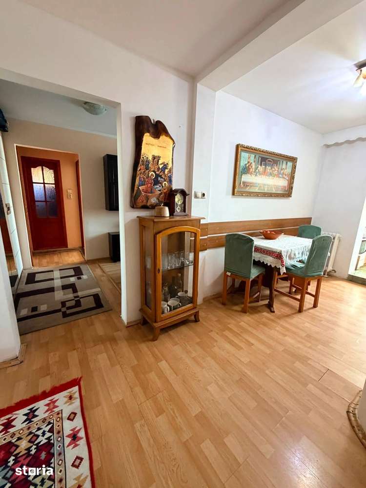 Apartament 3 camere + garaj , mobilat , zona Stadion — fotografia 1