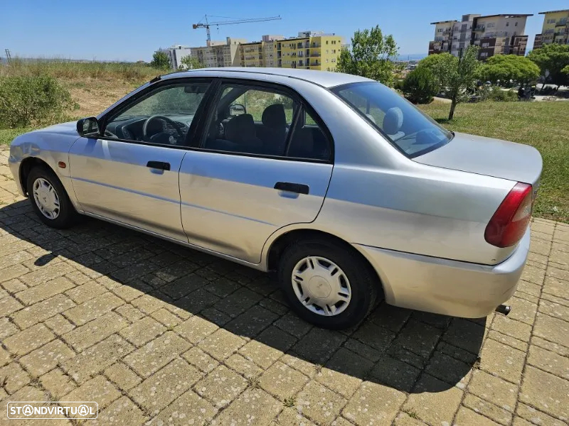 Mitsubishi Lancer 1.3 GLX - 7