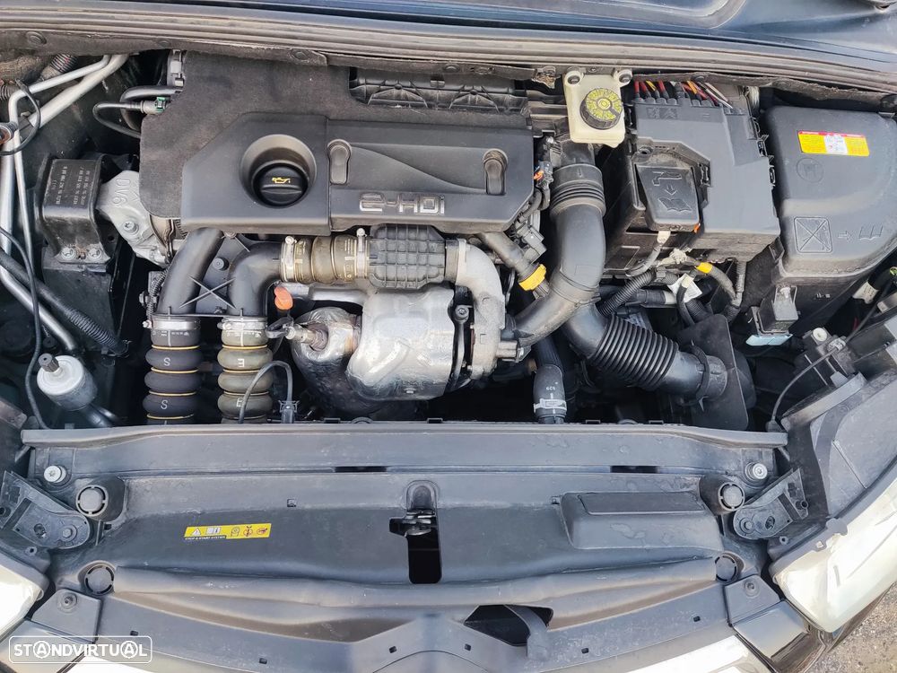 Citroën DS4 1.6 e-HDi So Chic CVP6 - 17