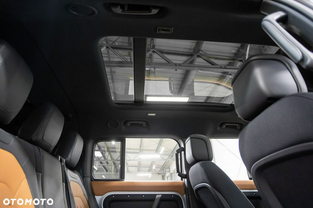 Land Rover Defender 130 D300 X - 23