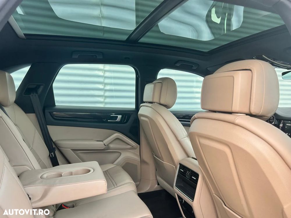 Porsche Cayenne S Tiptronic S - 11