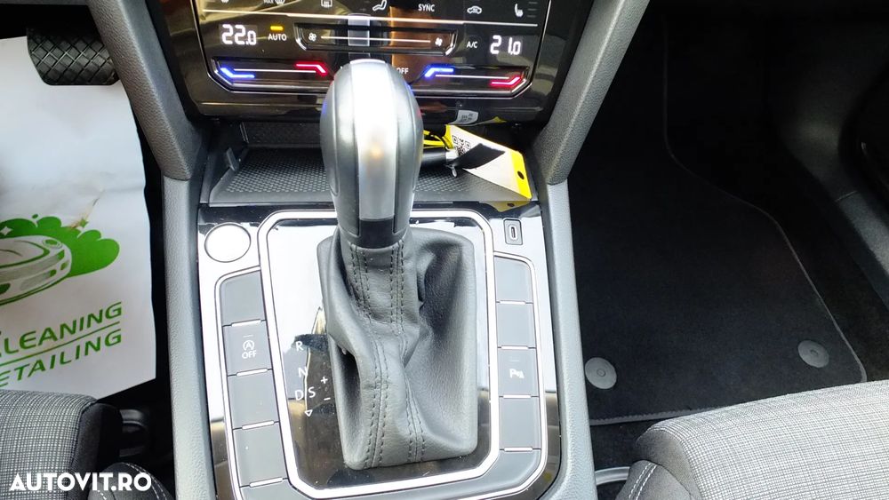 Volkswagen Passat 2.0 TDI SCR DSG Comfortline - 15