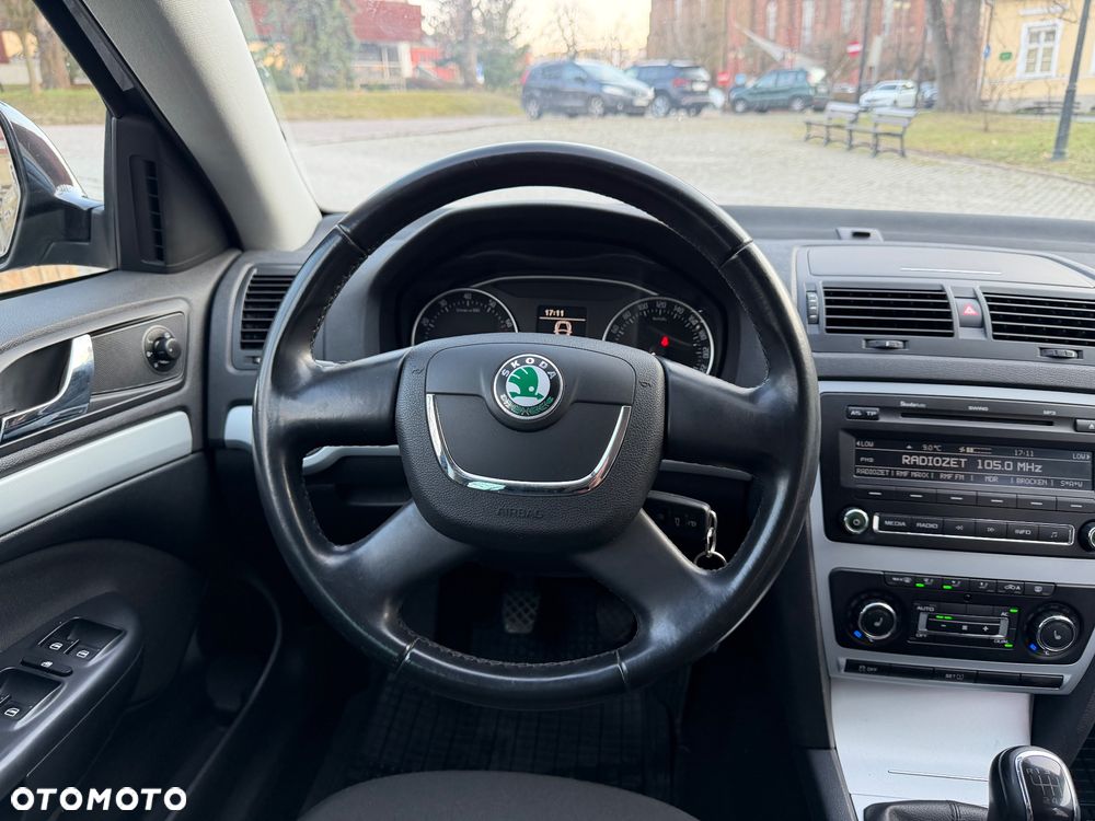 Skoda Octavia 1.4 TSI Ambiente Green tec - 17