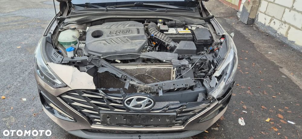 Hyundai i30 1.6 D Comfort DCT - 22