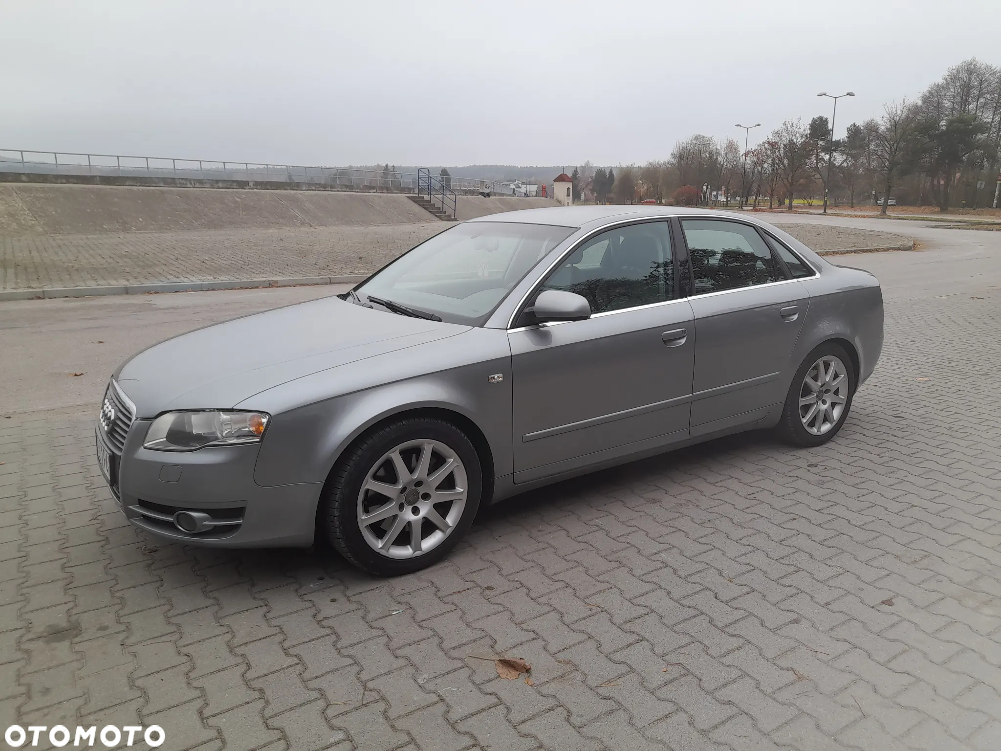 Audi A4 1.8 T quattro - 2