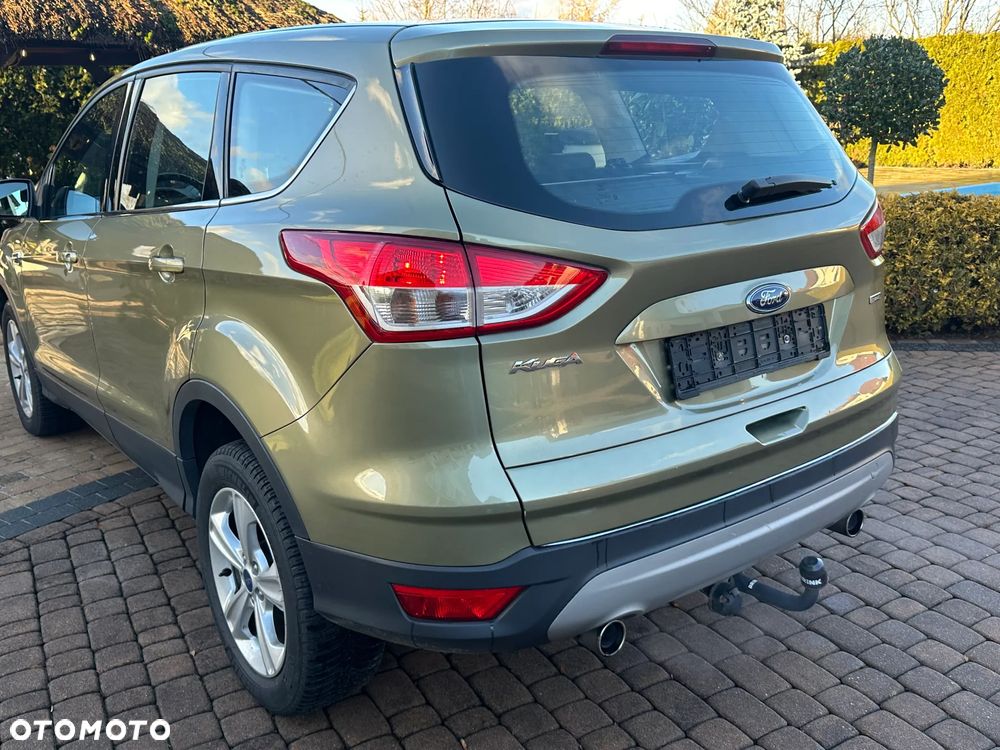 Ford Kuga - 10
