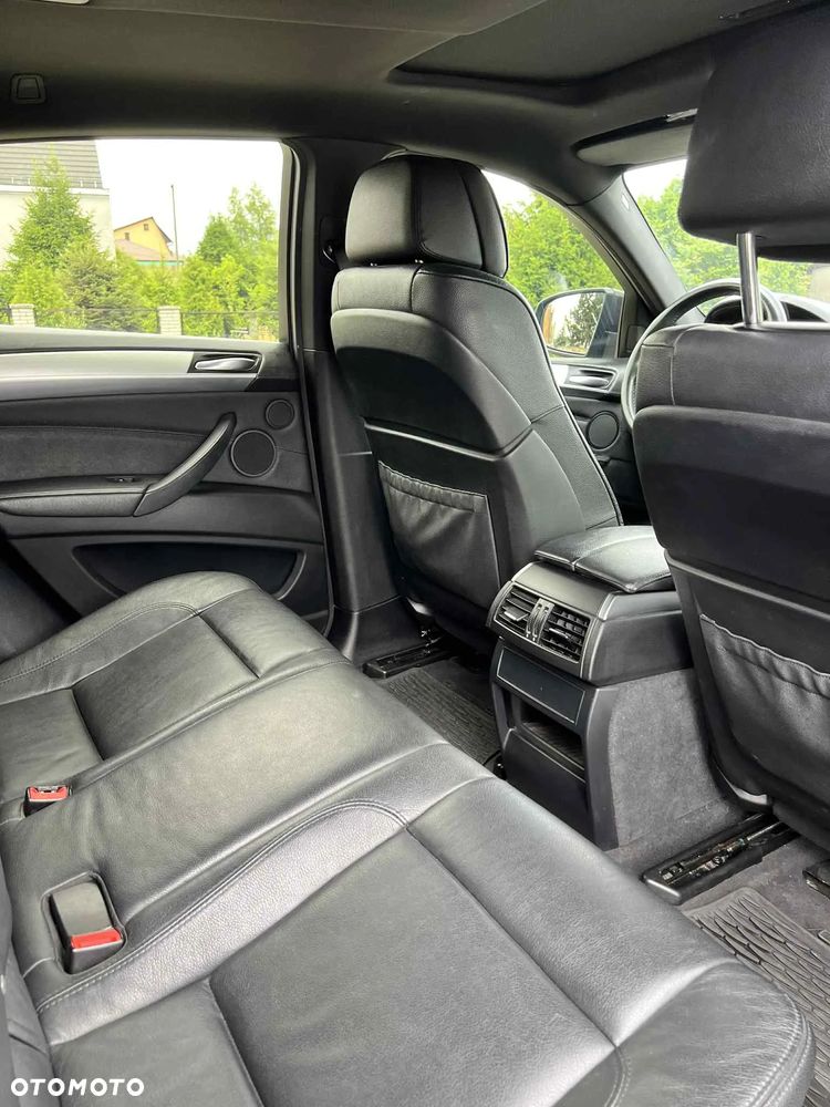 BMW X6 xDrive40d - 11