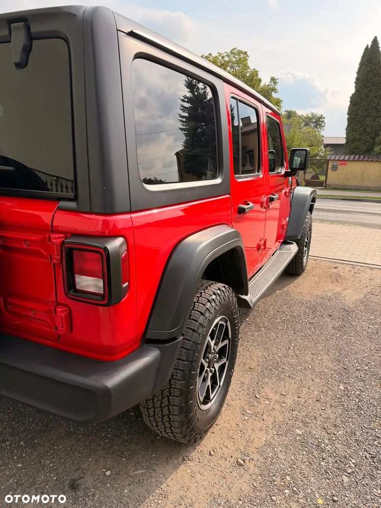 Jeep Wrangler - 14