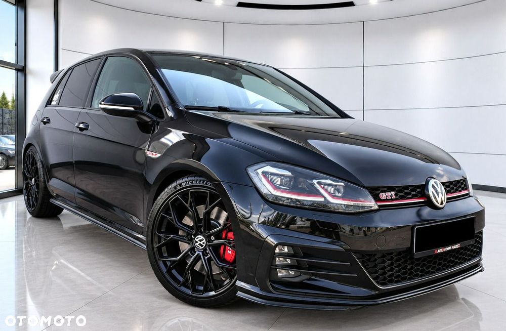 Volkswagen Golf - 39