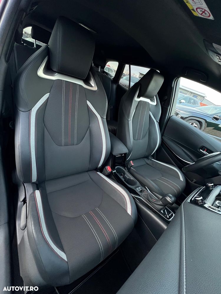 Toyota Corolla 1.8 HSD Exclusive GR Sport - 16