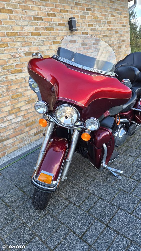 Harley-Davidson FLH Electra Glide - 1
