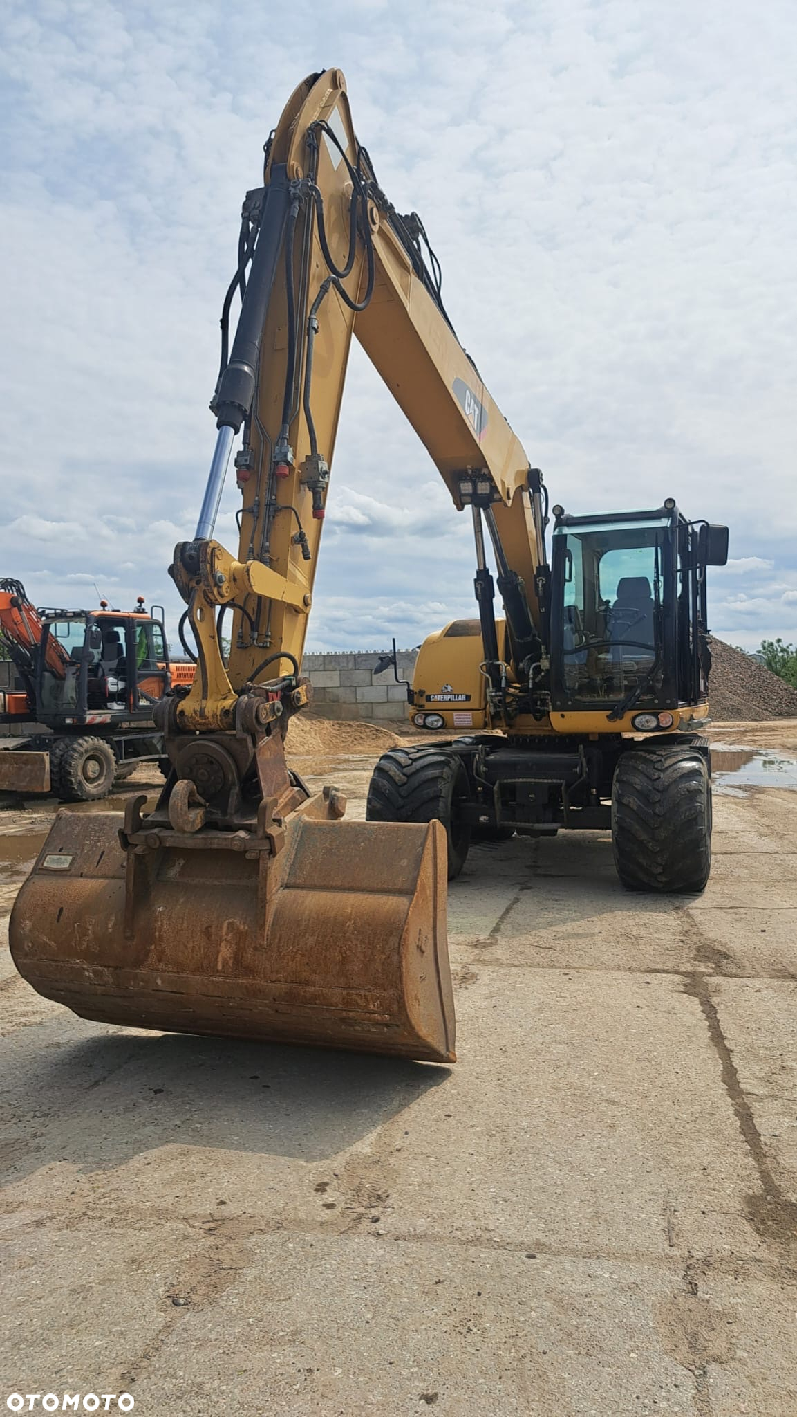 Caterpillar 313D - 11