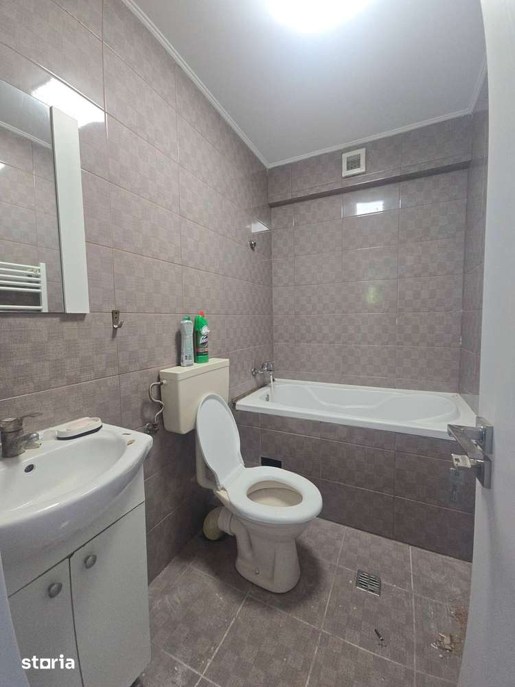 Studio 2 Camere Demisol Fundeni Dobroești — fotografia 3
