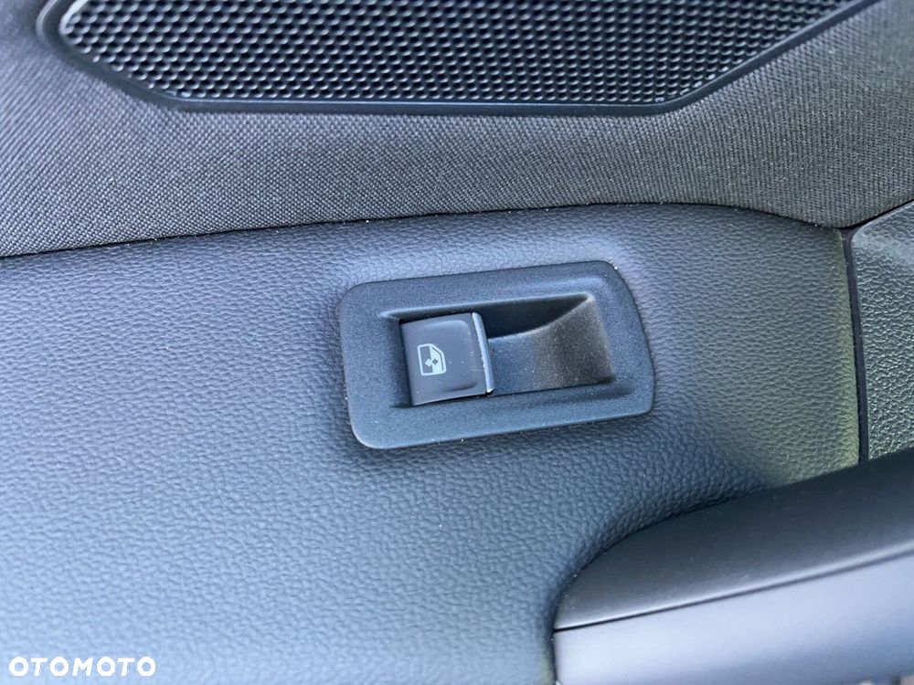 Volkswagen Tiguan - 13