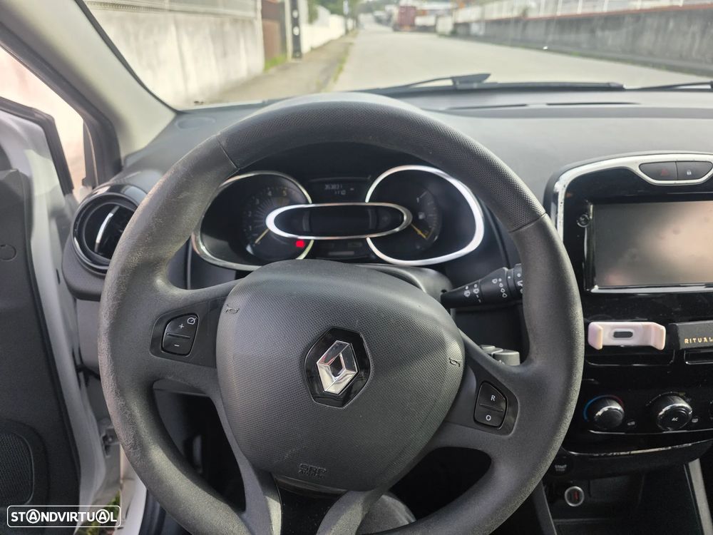 Renault Clio Sport Tourer 1.5 dCi - 6