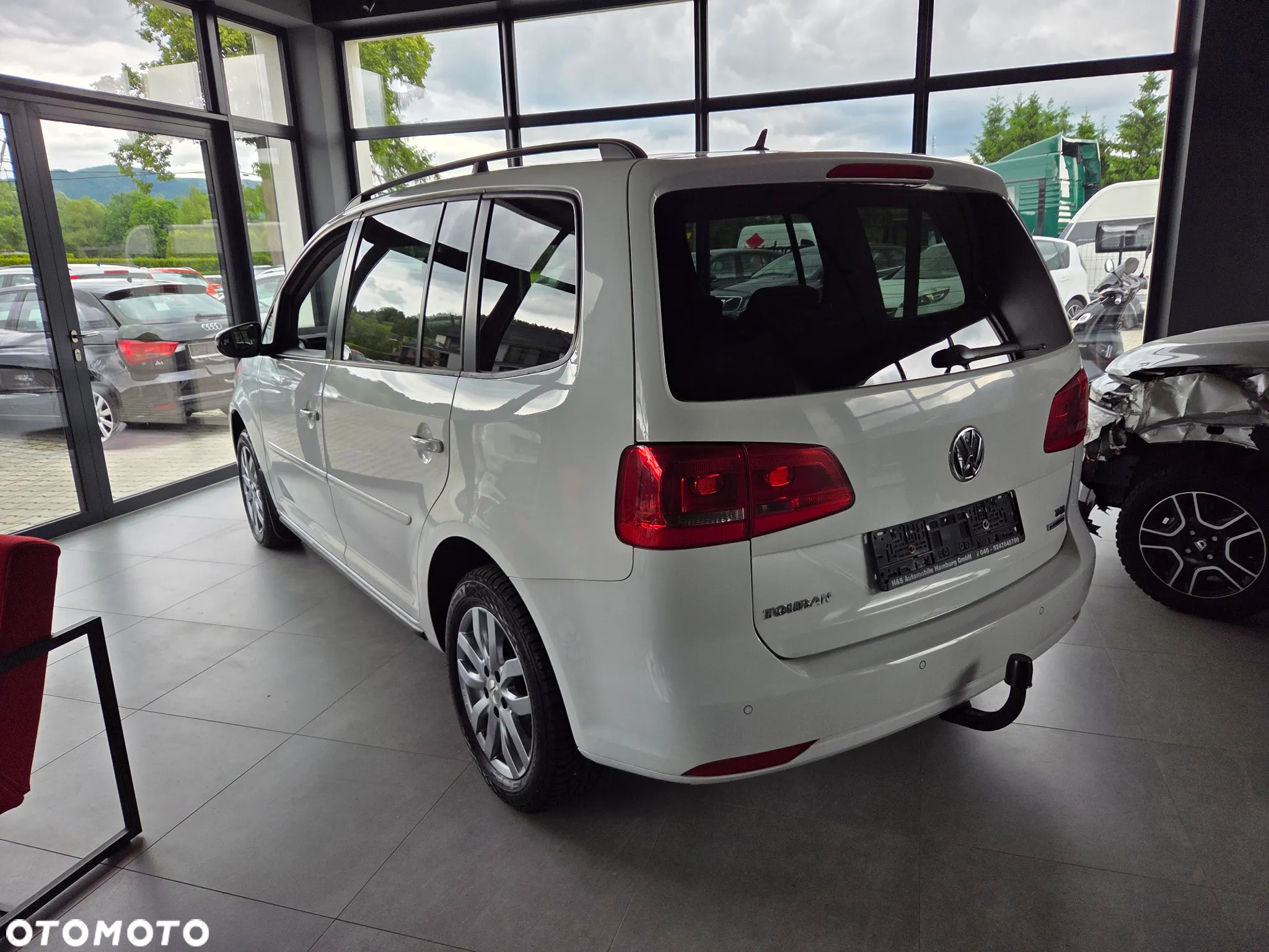 Volkswagen Touran - 16