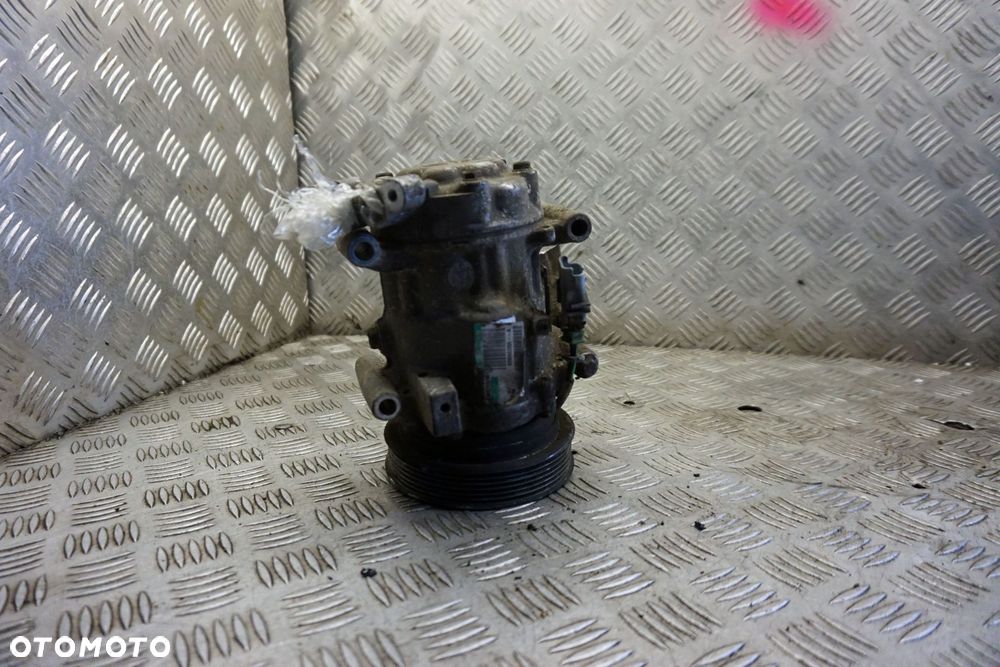 KOMPRESOR KLIMATYZACJI SPRĘŻARKA CLIO III PH2 LIFT 1.5 DCI 8200953359A RENAULT 2009-2012 - 2