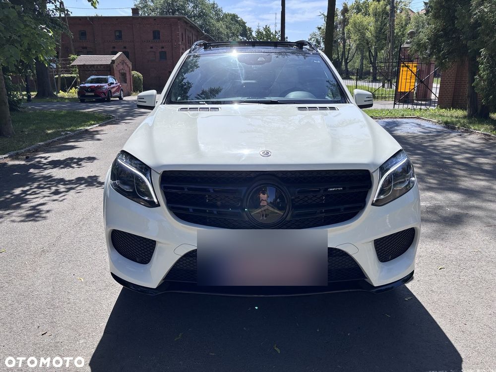 Mercedes-Benz GLS - 9
