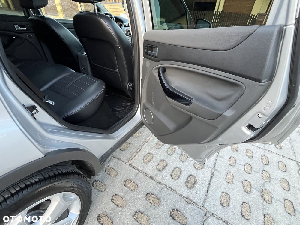 Ford Kuga 2.0 TDCi 4x4 Titanium - 12
