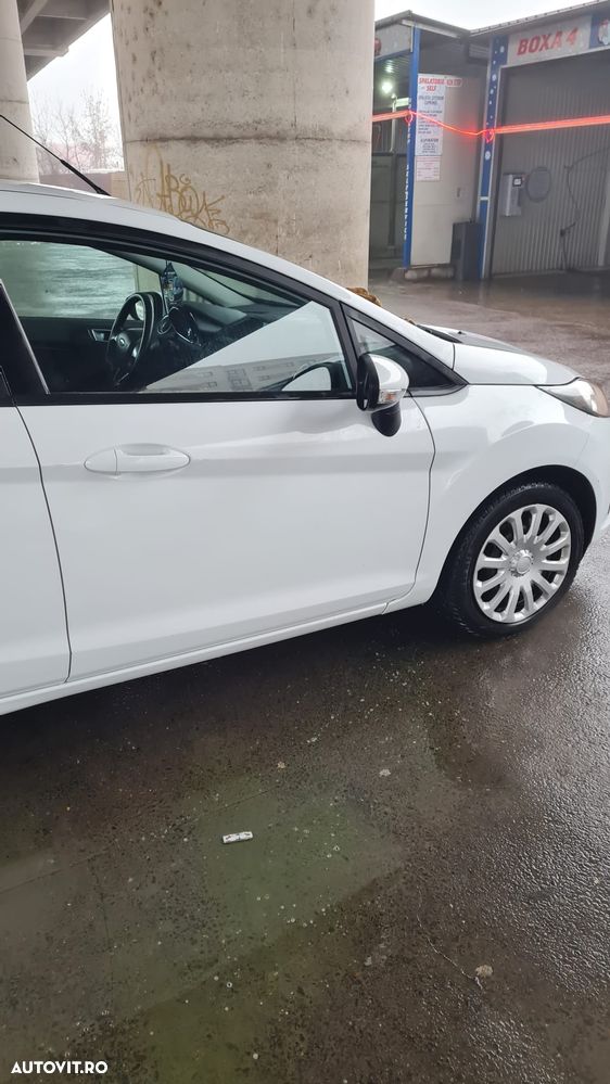 Ford Fiesta - 11