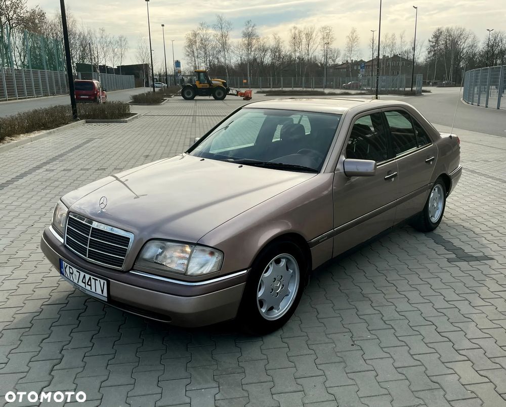 Mercedes-Benz Klasa C 220 D Elegance - 1
