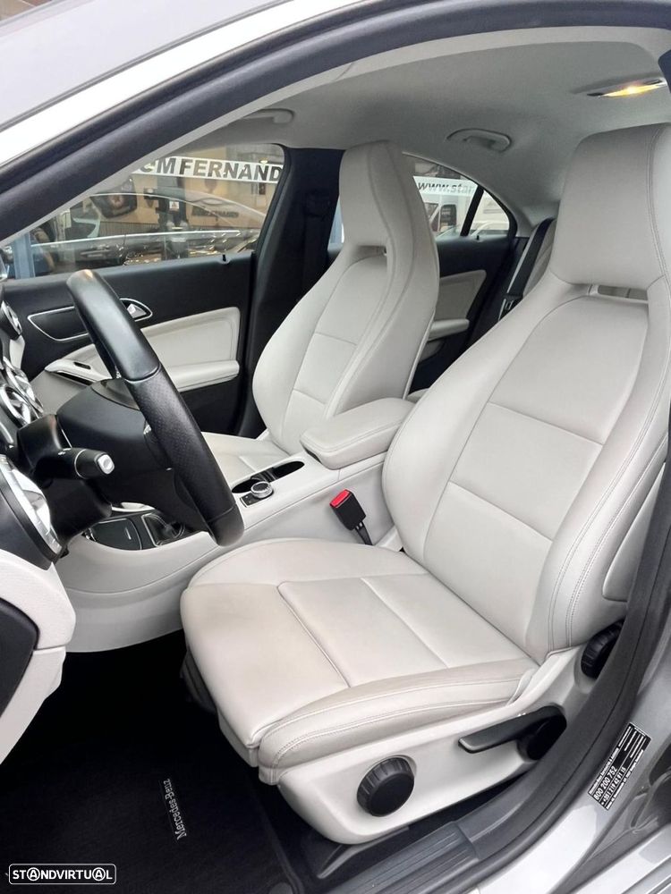 Mercedes-Benz CLA 200 CDI Urban - 30