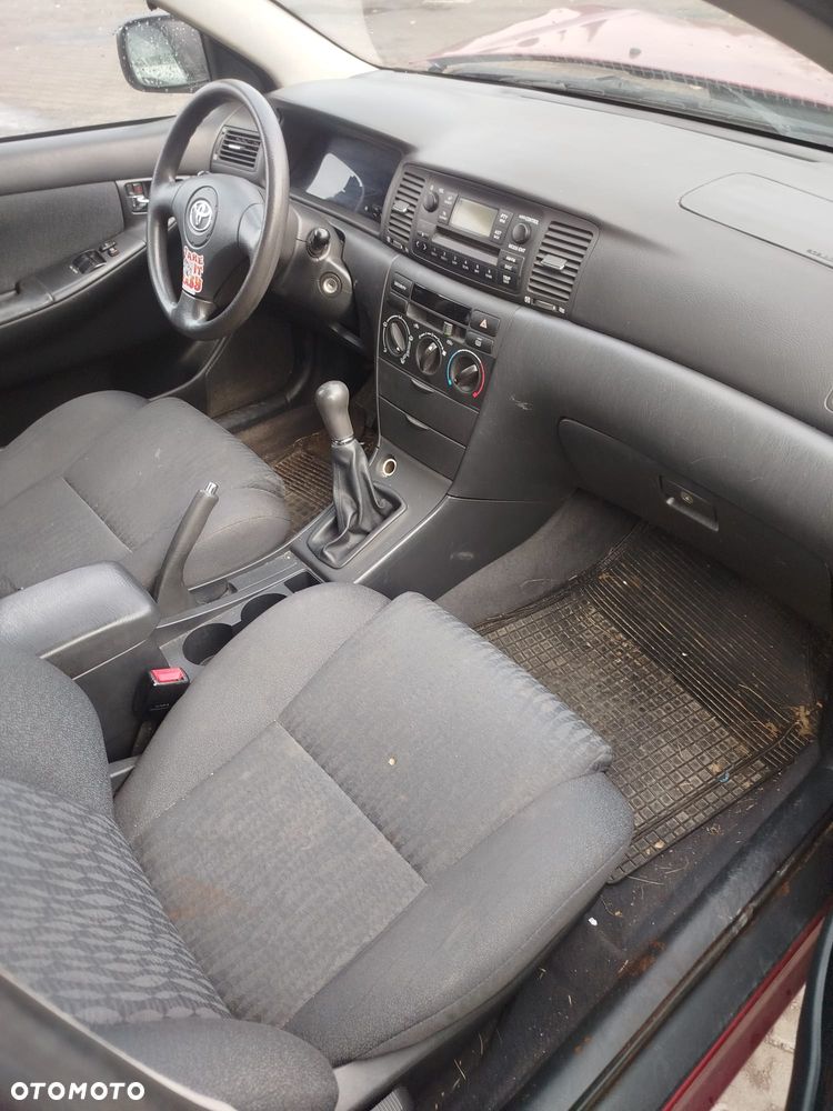 Toyota Corolla  e 12 na części. - 4