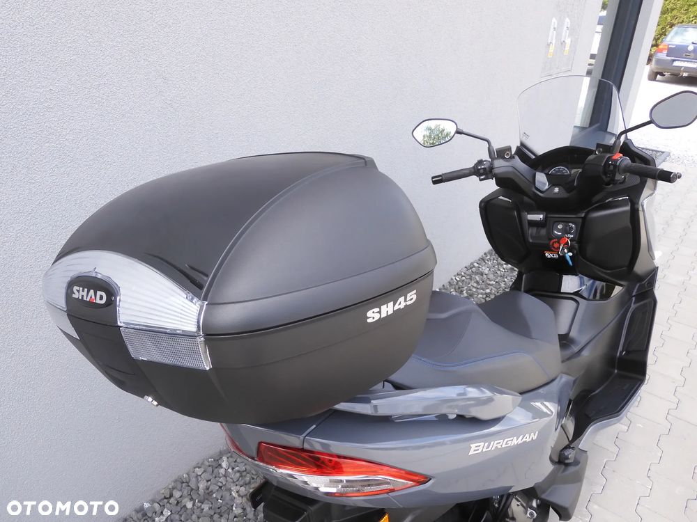 Suzuki Burgman - 11