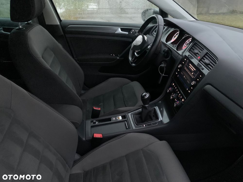 Volkswagen Golf 1.4 TSI BMT Highline - 18