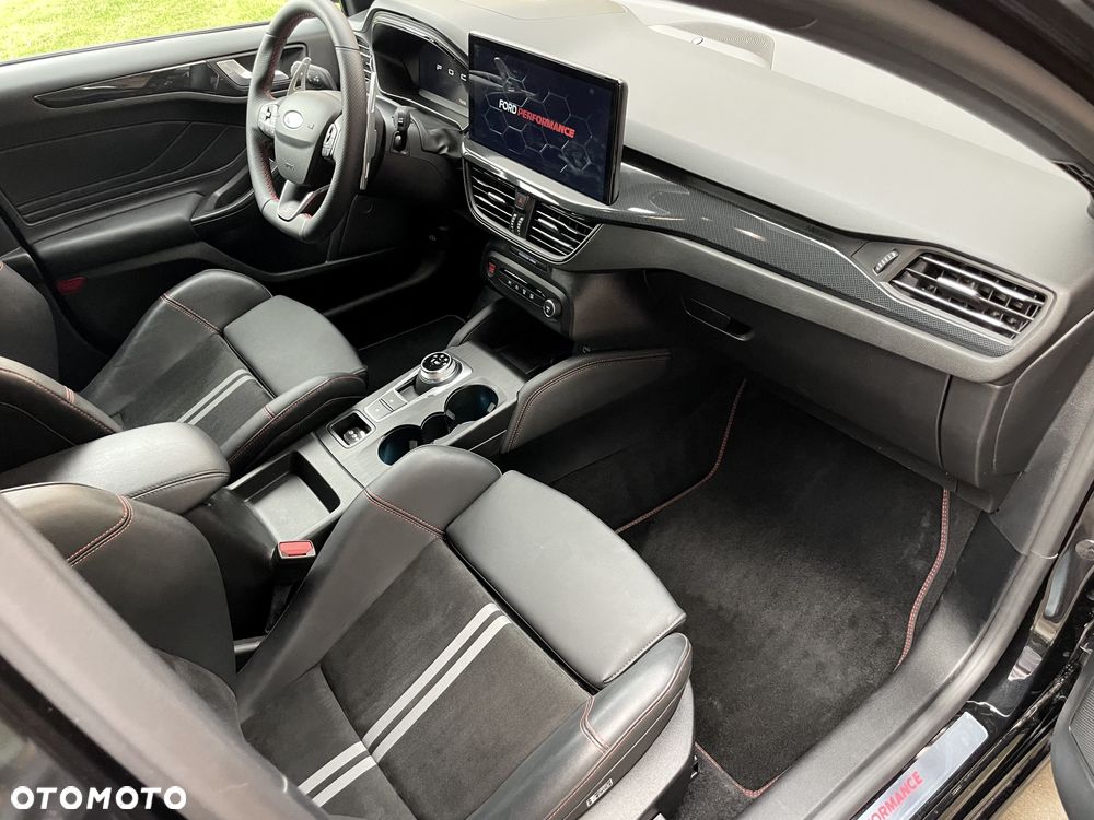 Ford Focus 2.3 EcoBoost ST X - 8