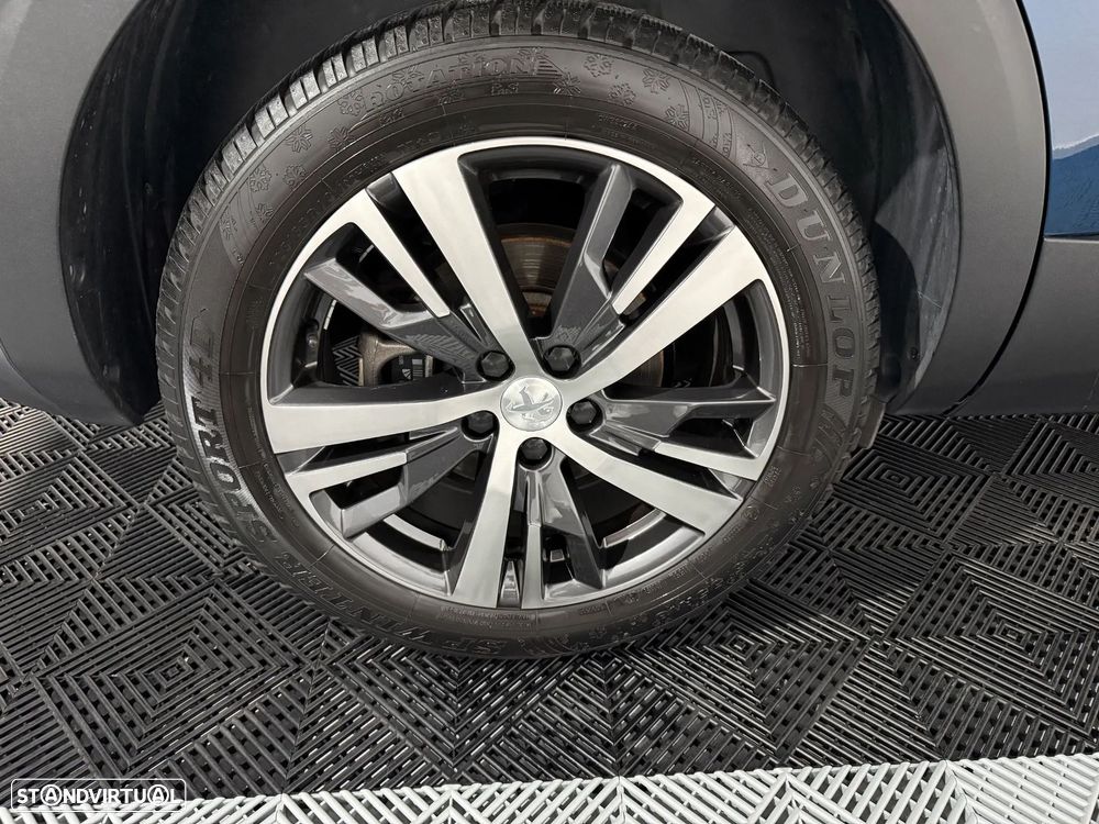 Peugeot 5008 1.2 PureTech Allure — fotografia 7