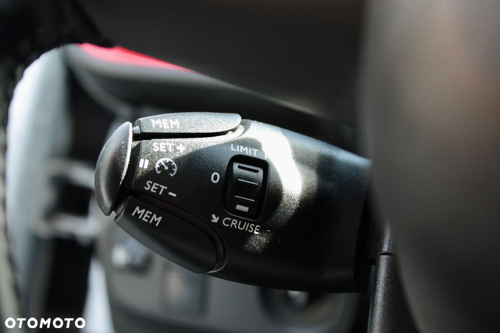 Citroën C3 1.2 PureTech Shine S&S - 11