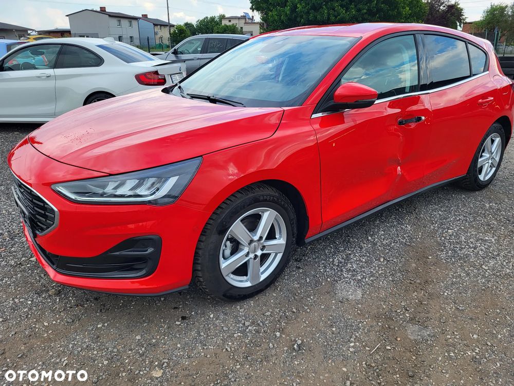 Ford Focus 1.0 EcoBoost Hybrid TITANIUM - 1
