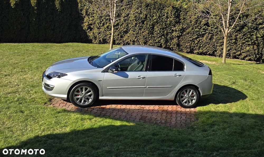 Renault Laguna dCi 110 FAP Limited - 11