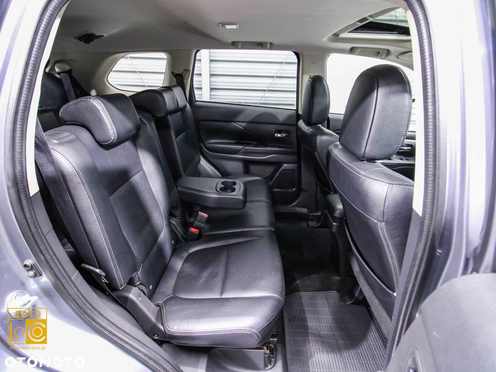 Mitsubishi Outlander 2.0 Instyle Navi 4WD CVT - 11