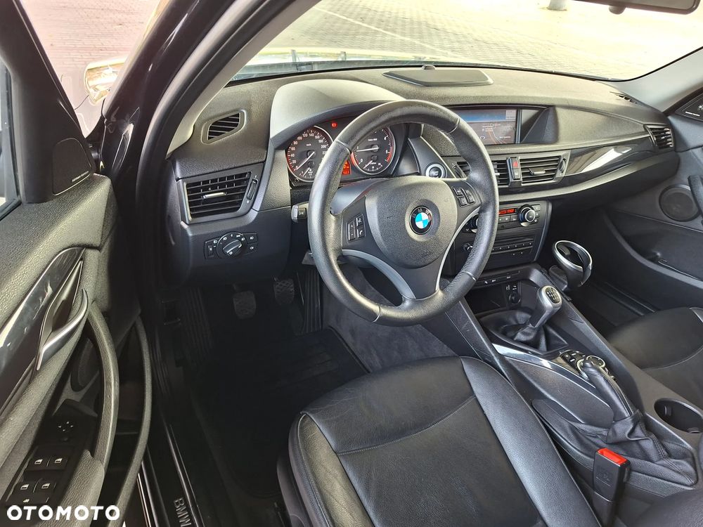 BMW X1 sDrive18d Sport Line - 14