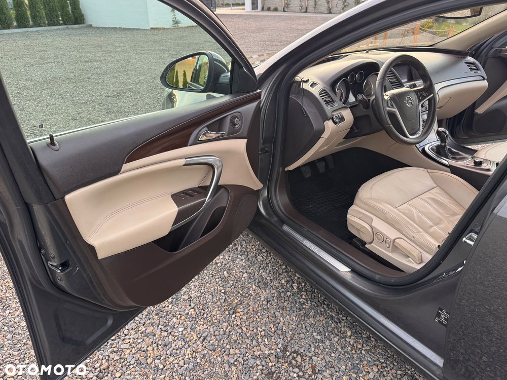 Opel Insignia - 16
