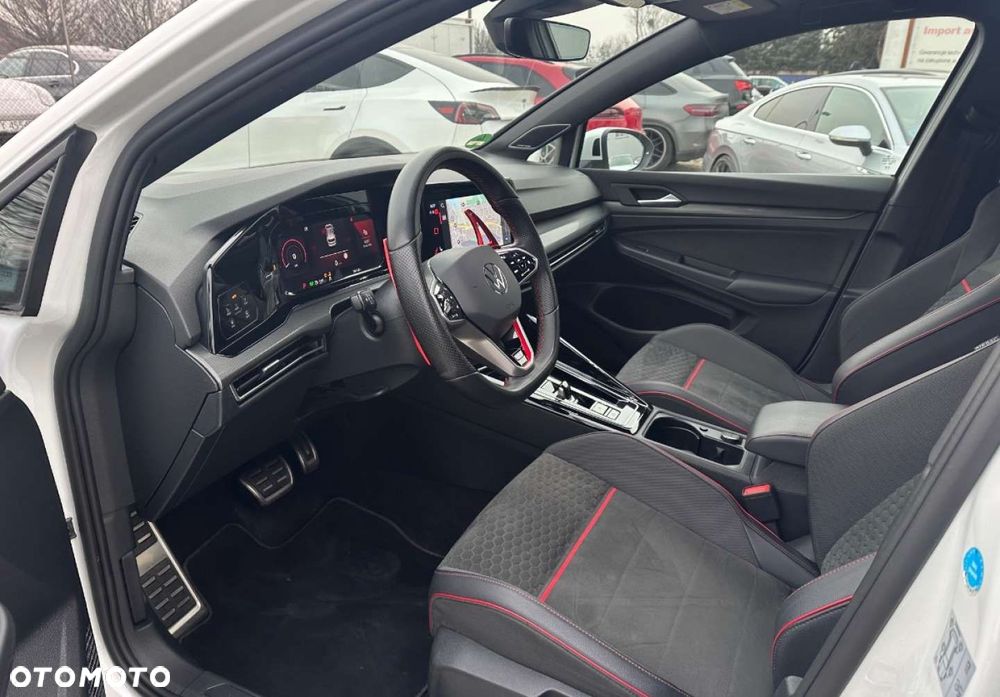 Volkswagen Golf - 13