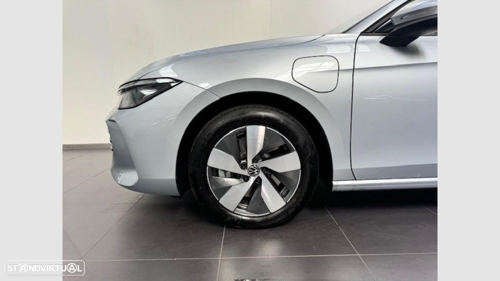 VW Passat Variant 1.5 TSI eHybrid DSG - 19