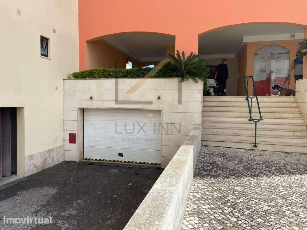Apartamento T3 Vista Mar, lugar de parqueamento e arrecadação, Cascais - Grande imagem: 3/43