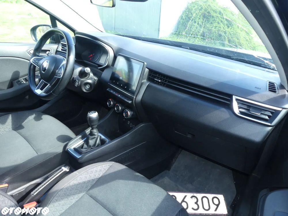 Renault Clio - 19