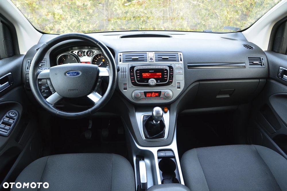Ford Kuga 2.0 TDCi Titanium - 16