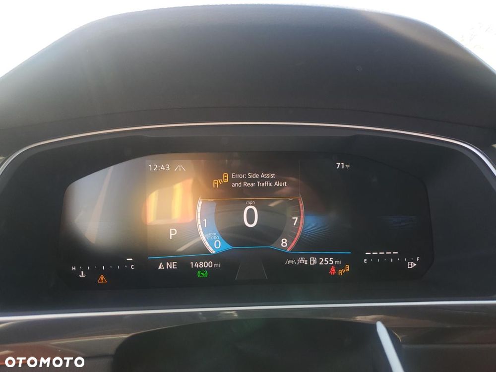 Volkswagen Tiguan - 9