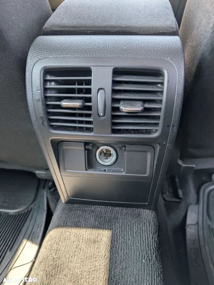 Volkswagen Passat Variant 2.0 Blue TDI SCR Comfortline - 3
